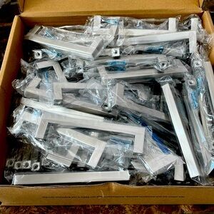 Cabinet handles